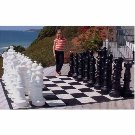 Echecs géant - Pièces 90 cm - Ubergames Uber Games - 3