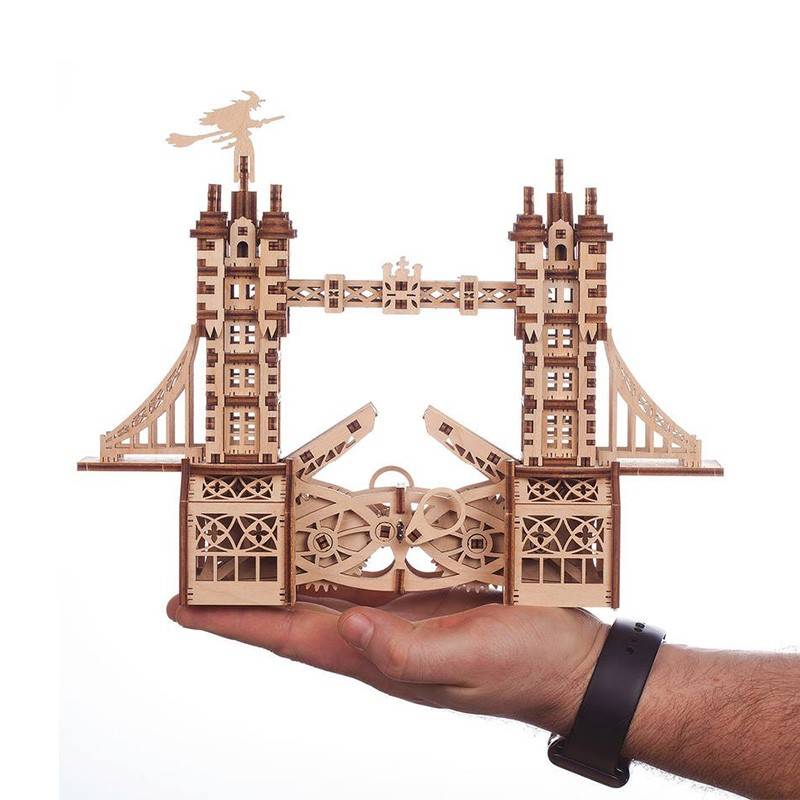 Tower Bridge petite - maquette 3D mobile en bois - BCD JEUX
