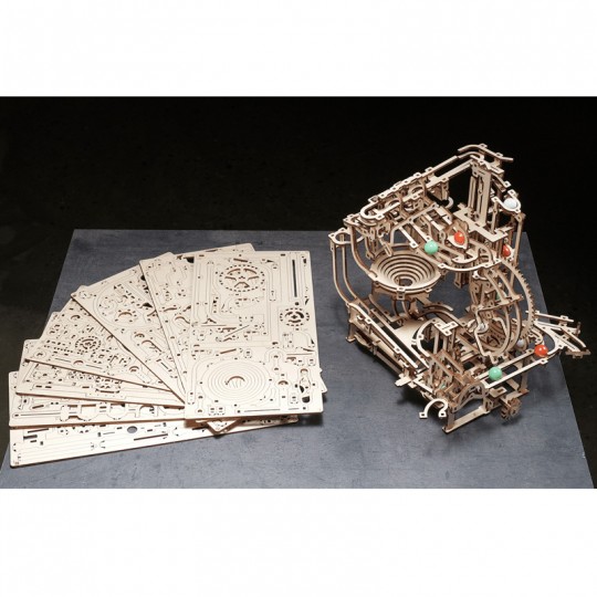 Parcours à Billes avec Gradins - Puzzle 3D Mécanique en bois UGEARS - 2