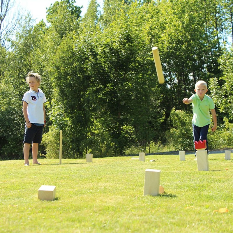 Jeu de Kubb géant