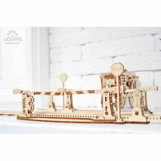 Rails + Passage à niveau UGEARS - Puzzle  3d Mécanique en bois UGEARS - 4