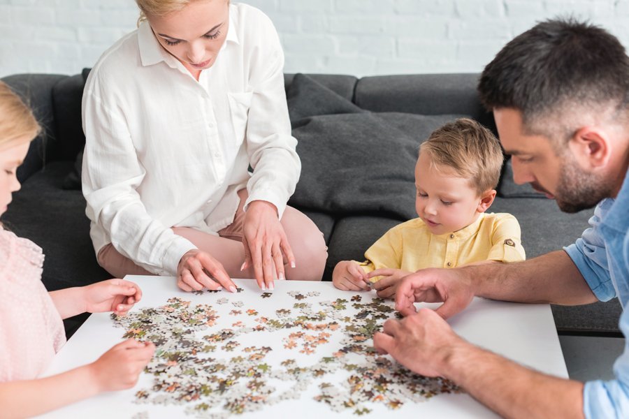 Puzzle en famille