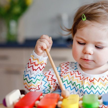 Bébé heureux