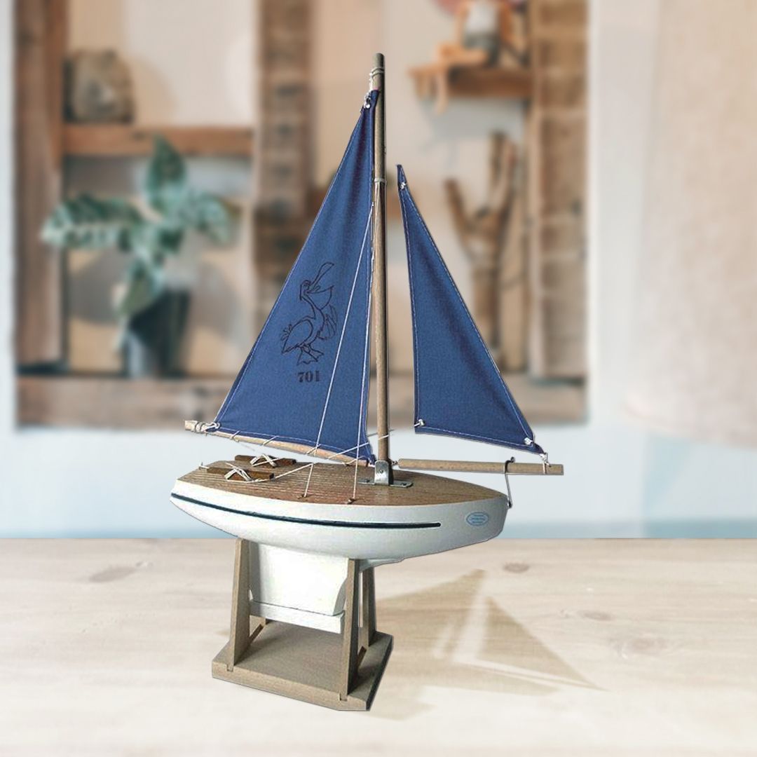 Voilier Tirot en bois français