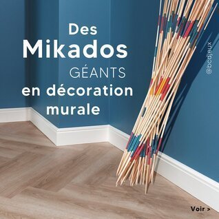 Mikados géants en décoration murale pour une décoration ludique