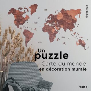 Un puzzle en bois carte du monde pour une décoration murale
